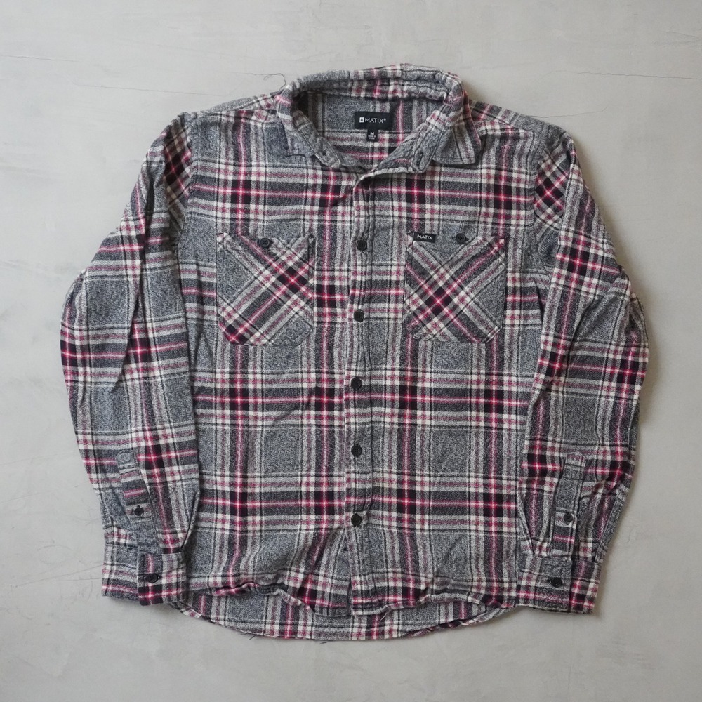 Matix Mens Grey Red Plaid Flannel Button Up Shirt Long Sleeve Pockets Size M